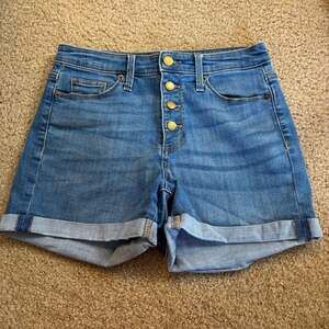 Universal Thread Women's High-Rise Midi Button-Fly Denim Shorts Size 4/27